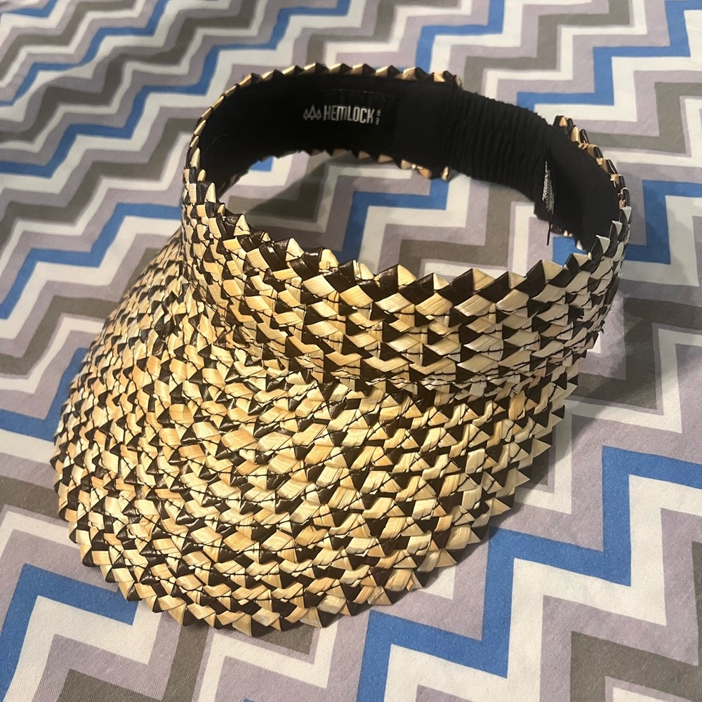 Chic Black and Tan Hat for Stylish Outings